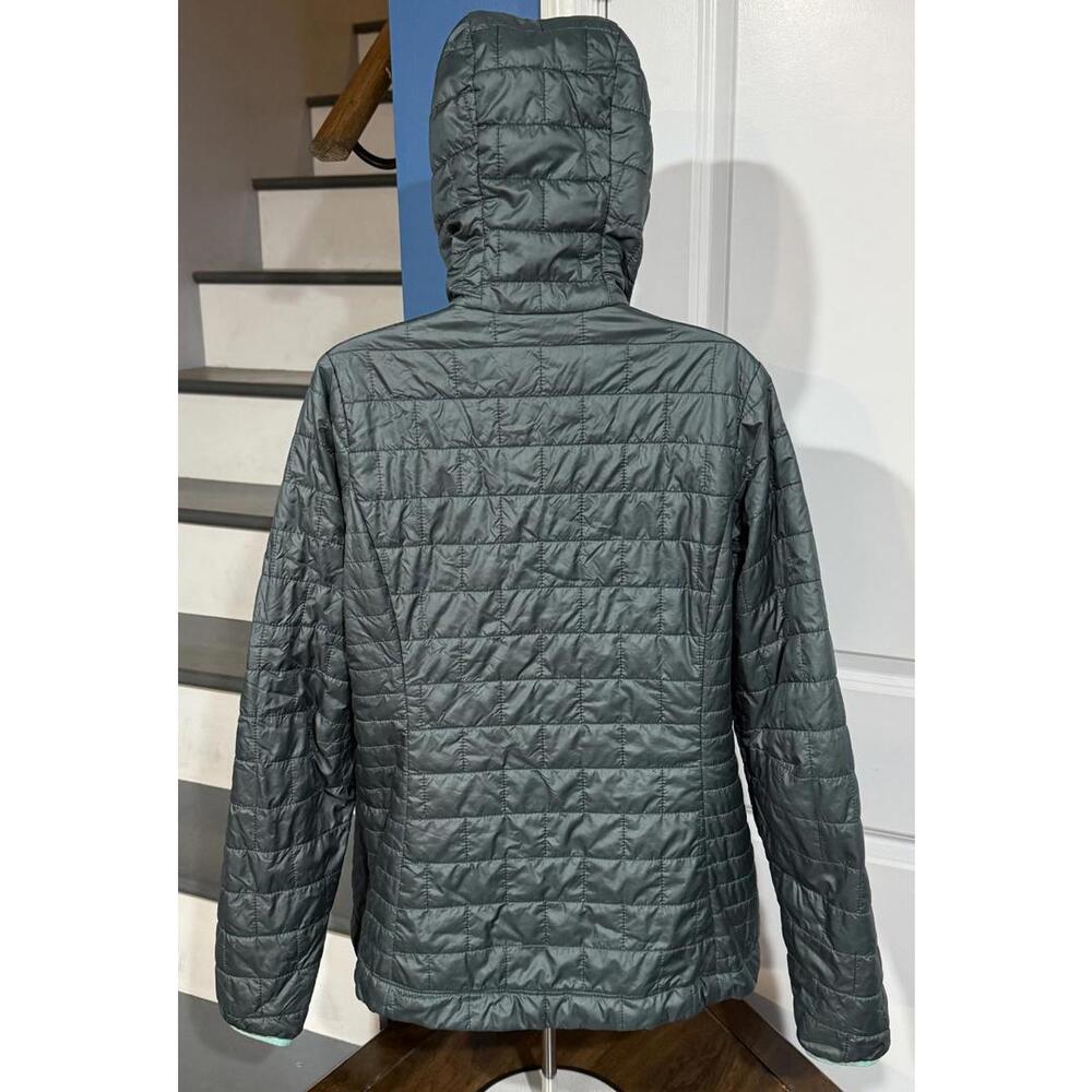 Women's Medium Patagonia Nano Puff 1/2 Zip Bivy Hooded Regen Green Jacket READ!! - Picture 3 of 7
